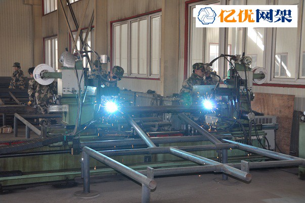 延边螺栓球网架加工车间